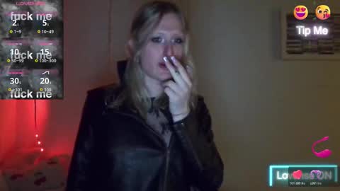 Snapshot of goddessalison chatting on January 15, 4:28 am goddessalison online show from January 15, 4:28 am