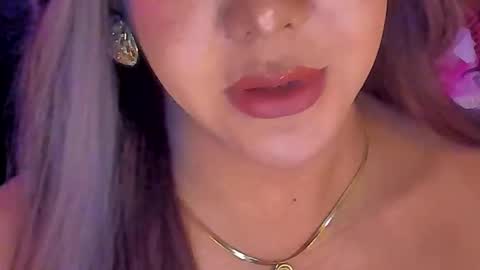 Snapshot of goddessbarbiecum4u chatting on February 26, 2:54 am Barbie Brown online show from February 26, 2:54 am