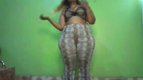 Snapshot of goddessebon chatting on September 18, 11:45 am shasha big online show from September 18, 11:45 am