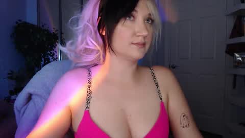 Goddess Emmy online show from February 5, 4:50 am