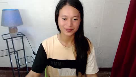 Ronel online show from December 15, 1:43 pm