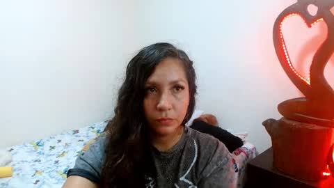Snapshot of goddessnahi chatting on December 9, 2:56 am Naih Reyes online show from December 9, 2:56 am