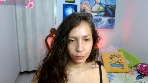 Snapshot of goddessnahi chatting on October 8, 3:59 am Naih Reyes online show from October 8, 3:59 am
