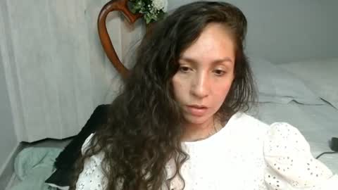  Naih Reyes online show from July 7, 7:23 am