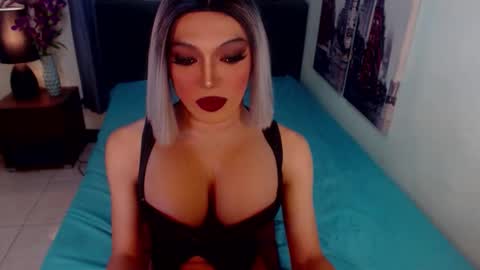 Lucy Pearl online show from February 4, 3:23 am