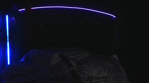 Snapshot of goddessyvette007 chatting on February 6, 10:29 am GoddessYvette007 online show from February 6, 10:29 am