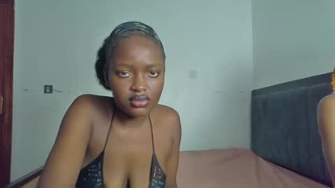 godess_lunah online show from May 15, 5:42 pm