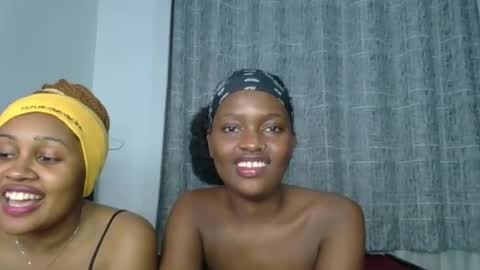 godess_lunah online show from May 25, 7:31 pm