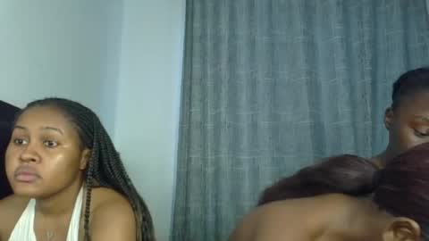 godess_lunah online show from June 15, 10:50 am