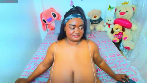 Godess Tracy online show from February 5, 7:40 pm