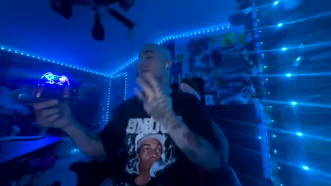 God D online show from April 3, 5:49 am