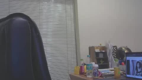 godzilla_inside online show from February 9, 8:33 am