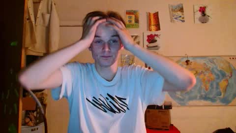 Snapshot of gofymcmouse chatting on October 23, 9:35 pm Daniel online show from October 23, 9:35 pm