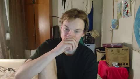 Snapshot of gofymcmouse chatting on November 3, 10:21 pm Daniel online show from November 3, 10:21 pm