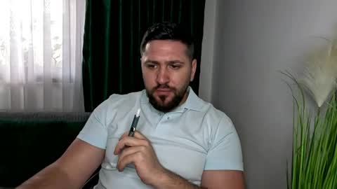 gold_alpha_boy online show from April 7, 12:38 pm