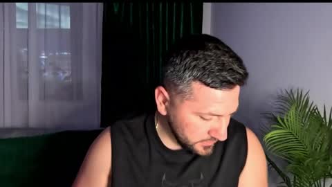 Snapshot of gold_alpha_boy chatting on June 17, 6:20 pm gold_alpha_boy online show from June 17, 6:20 pm