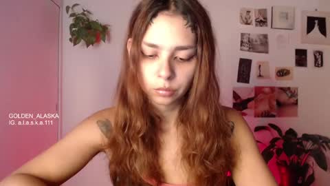 Snapshot of golden_alaska chatting on October 7, 12:19 am Alaska online show from October 7, 12:19 am