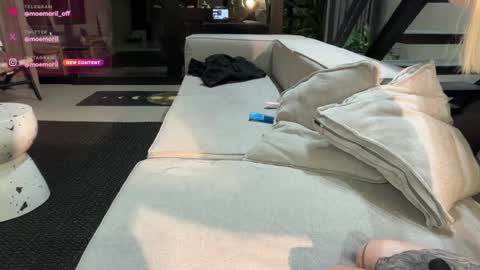 Snapshot of golden_alinee chatting on May 31, 6:09 pm Aline meow online show from May 31, 6:09 pm