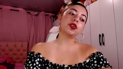 golden_gingerkitty online show from May 23, 1:44 am