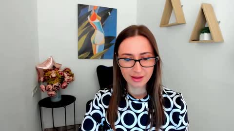 Olivia online show from March 31, 3:08 am