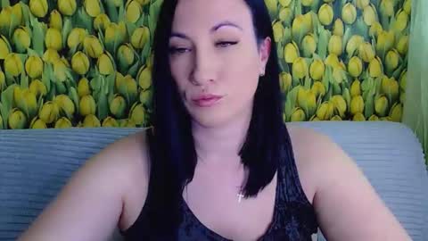 goldmoonn online show from April 4, 12:57 pm