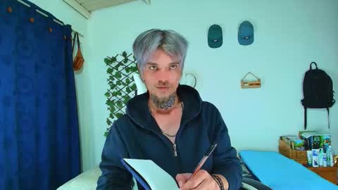 Snapshot of goldy_loyal99 chatting on March 3, 1:12 am Goldy Loyal93 online show from March 3, 1:12 am