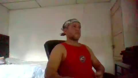 Snapshot of golons17 chatting on May 16, 7:45 pm golons17 online show from May 16, 7:45 pm