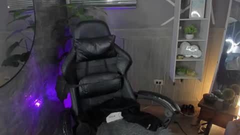 Snapshot of gomez420sofi chatting on January 26, 7:42 am gomez420sofi online show from January 26, 7:42 am