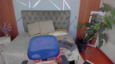 Snapshot of gomez420sofi chatting on January 30, 10:29 am gomez420sofi online show from January 30, 10:29 am