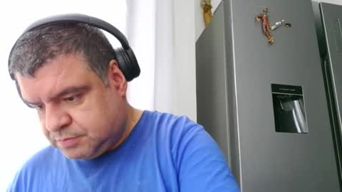 gomezgonz5 online show from October 15, 10:26 am