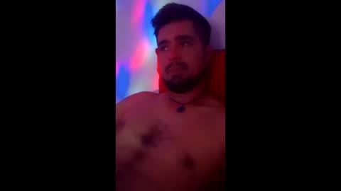 Snapshot of gonzaloreyna016 chatting on April 15, 1:45 am gonzaloreyna016 online show from April 15, 1:45 am