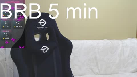 Elizabeth Effie online show from December 17, 5:04 pm