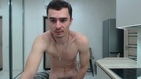 Snapshot of goodgg229975 chatting on June 29, 7:47 am goodgg229975 online show from June 29, 7:47 am