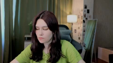 Sarra online show from May 24, 1:16 pm