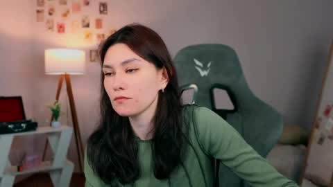 Sarra online show from May 31, 1:29 pm
