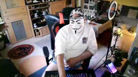 Snapshot of google5001 chatting on October 22, 2:17 pm google5001 online show from October 22, 2:17 pm