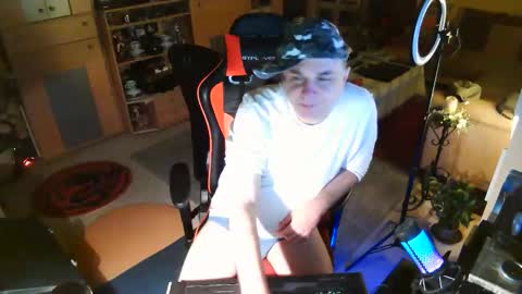 google5001 online show from December 20, 3:24 am