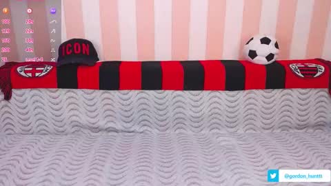 Snapshot of gordonhunt chatting on January 22, 2:35 pm Gordon Hunt online show from January 22, 2:35 pm