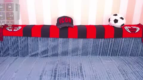 Snapshot of gordonhunt chatting on December 21, 11:17 am Gordon Hunt online show from December 21, 11:17 am