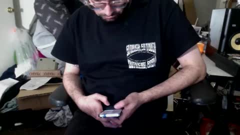 Snapshot of gorgatronz chatting on January 21, 11:24 am Bellylub online show from January 21, 11:24 am