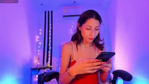 i am Jessi  I love animals and drawing I hope to get along with everyone. XOXO online show from February 19, 9:44 pm