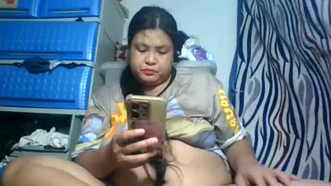 Snapshot of gorgeousselenaxx chatting on August 8, 8:16 am gorgeousselenaxx online show from August 8, 8:16 am