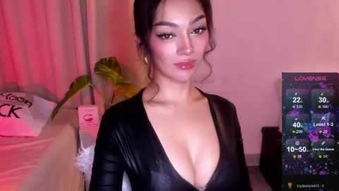 Miss Nia online show from May 29, 11:14 pm