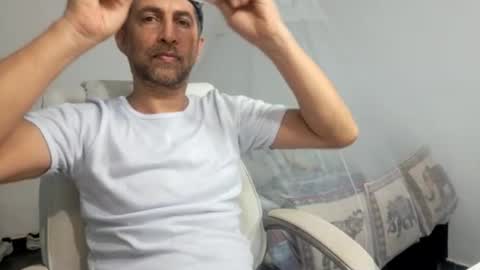 Andres online show from February 1, 11:58 pm