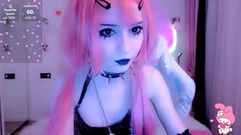 Snapshot of gothiclali chatting on September 19, 10:54 pm gothiclali online show from September 19, 10:54 pm