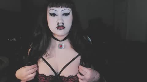 VampireVixen online show from January 21, 12:46 am