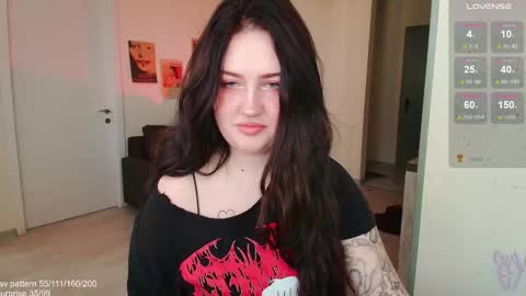 traumfrau Kira angel face devil eyes I SELL A LOT VIDEO IN GALLERY online show from November 21, 10:36 am