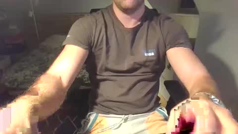 goura2000 online show from October 29, 10:11 pm