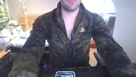 goura2000 online show from February 15, 1:31 pm