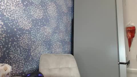 Snapshot of grace498734 chatting on November 16, 2:44 pm grace498734 online show from November 16, 2:44 pm